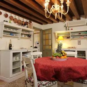 Rialto Apartment Venice