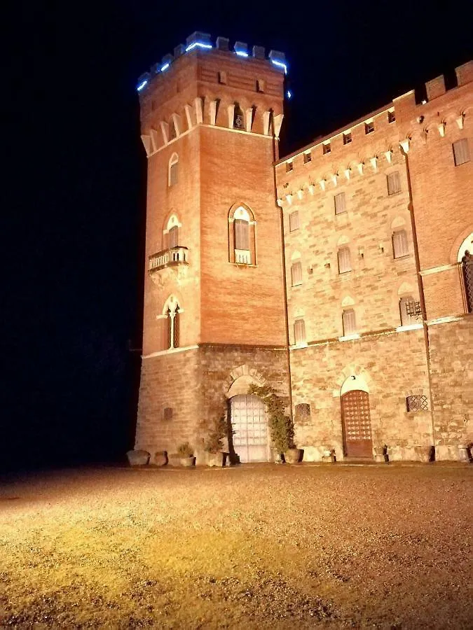 הוילה ארצו Castello Di Valenzano 0*,  איטליה