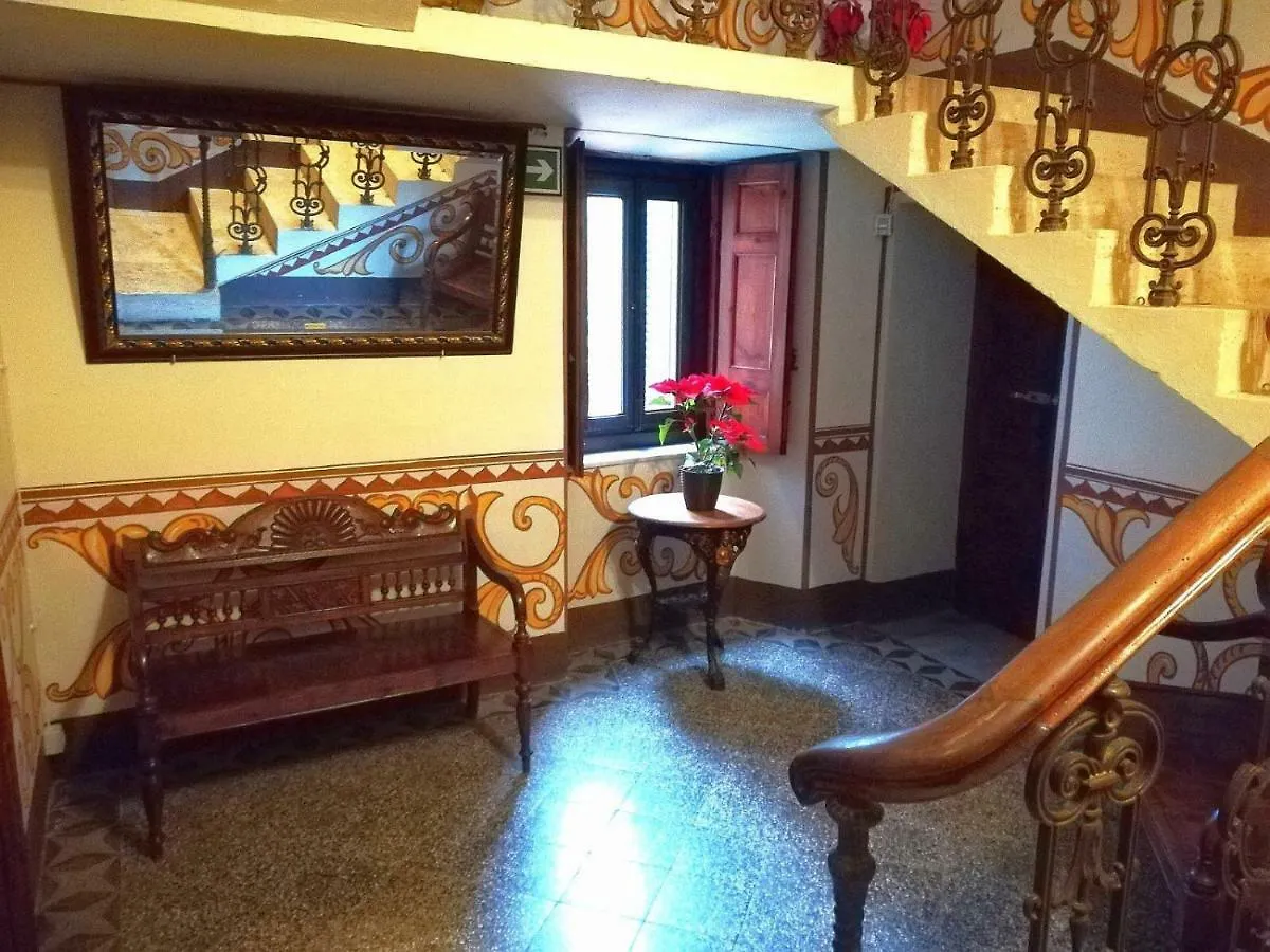 הוילה ארצו Castello Di Valenzano בית חווה